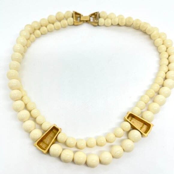 VINTAGE 80S NAPIER CREAM GOLD TONE NECKLACE ETRUSCAN MULTI STRAND ACRYLIC BEAD - Picture 12 of 16